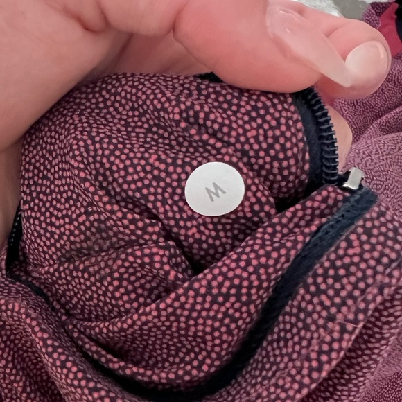Mens Lululemon Shorts - Picture 4 of 4
